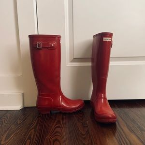 Red Rubber Hunter Rainboots